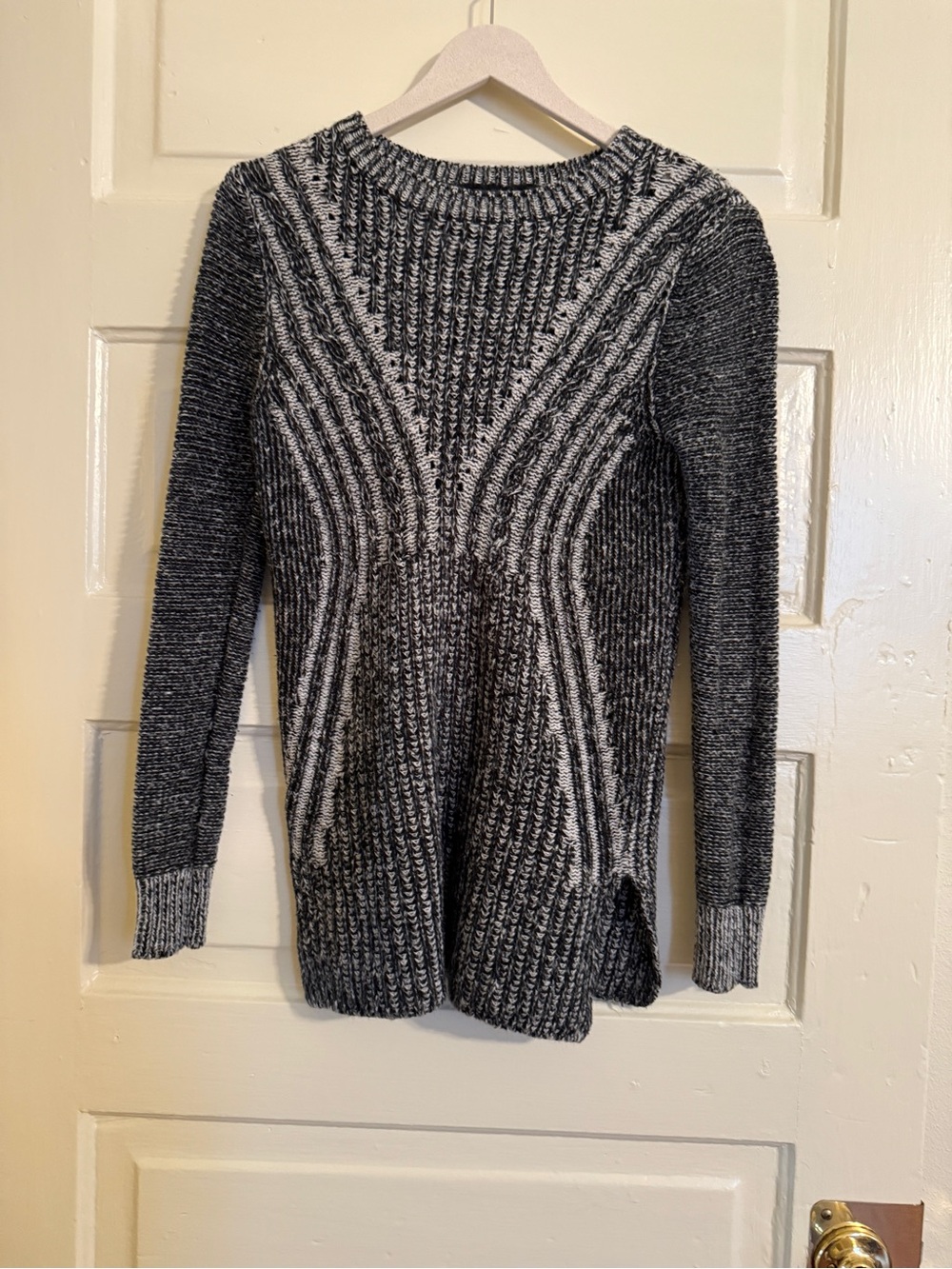 Mossimo Supply Co. Black & White Ribbed Crew Sweater
